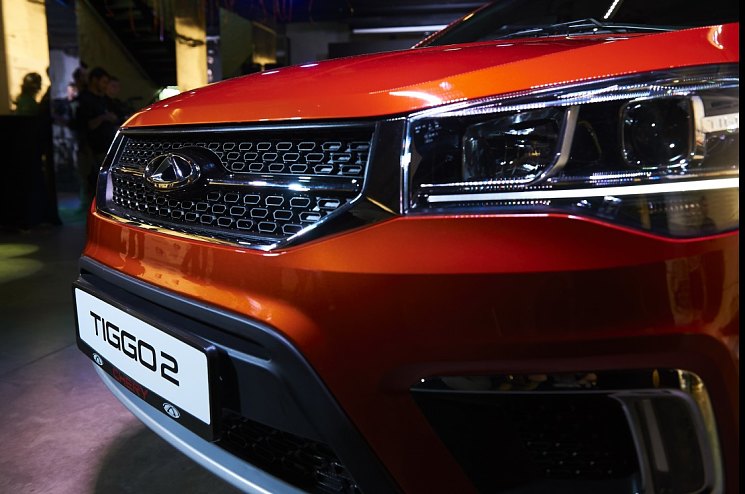 Кроссоверы CHERY — первый, семейный!