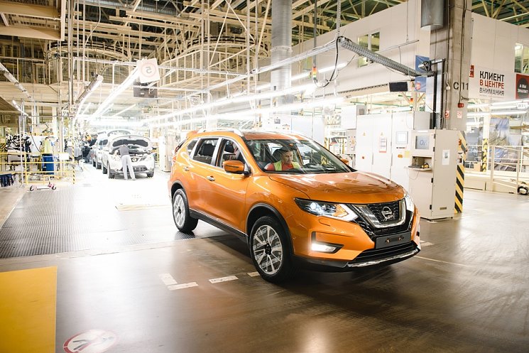 Завод Nissan в Санкт-Петербурге отмечает выпуск 350 000 автомобиля