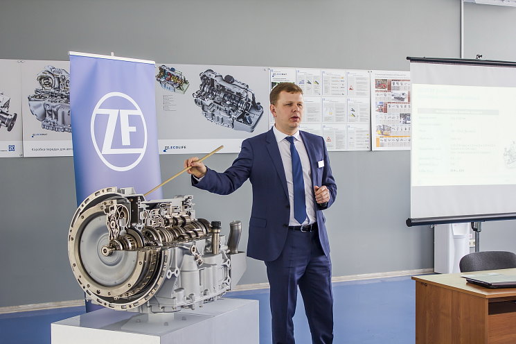 ZF провел технический семинар для преподавателей филиала «Учебно-курсовой комбинат» ГУП «Мосгортранс»