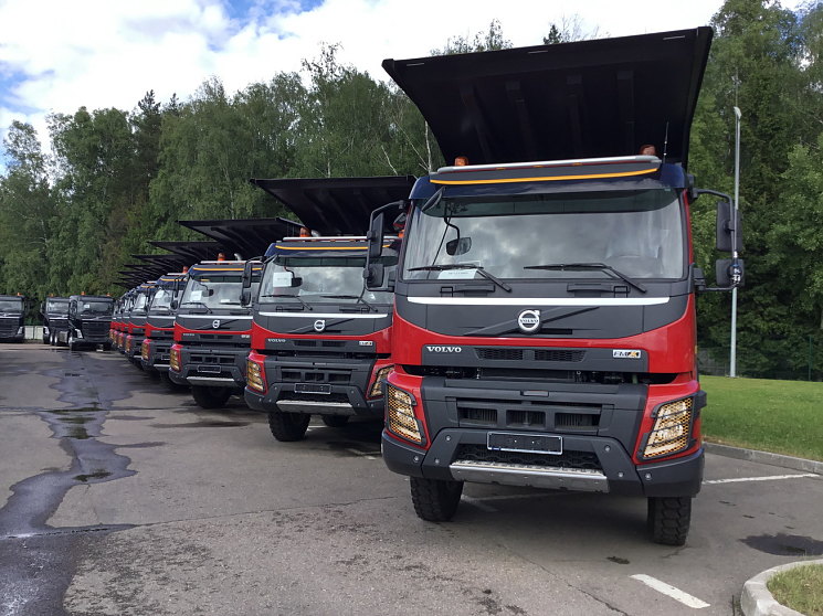Очередные 10 самосвалов Volvo FMX для перевозки вскрышных пород на месторождениях «Угольной компании Бурятии»