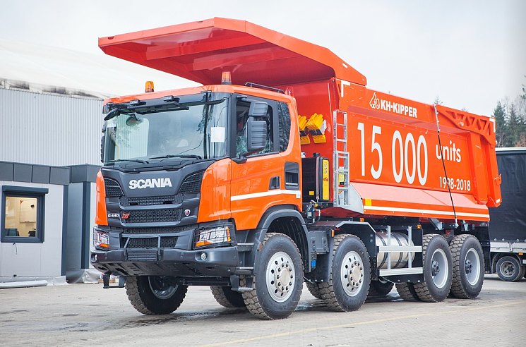 Юбилейный 15-тысячный самосвал компании KH-KIPPER на шасси Scania отгружен клиенту в России