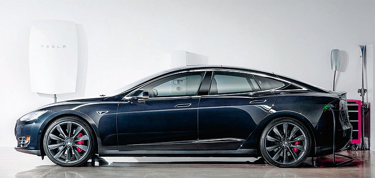 Автопилот для Tesla появится только через несколько лет