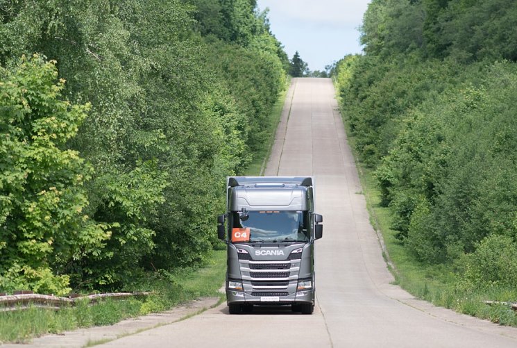 Scania наградила лучших инструкторов